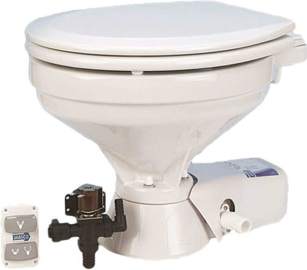 Toilette mit Elektropumpe Tank